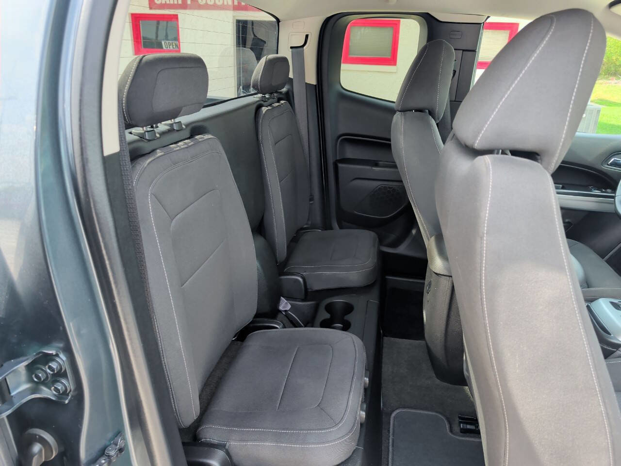 Used 2015 Chevrolet Colorado LT w/ LT Convenience Package image 15
