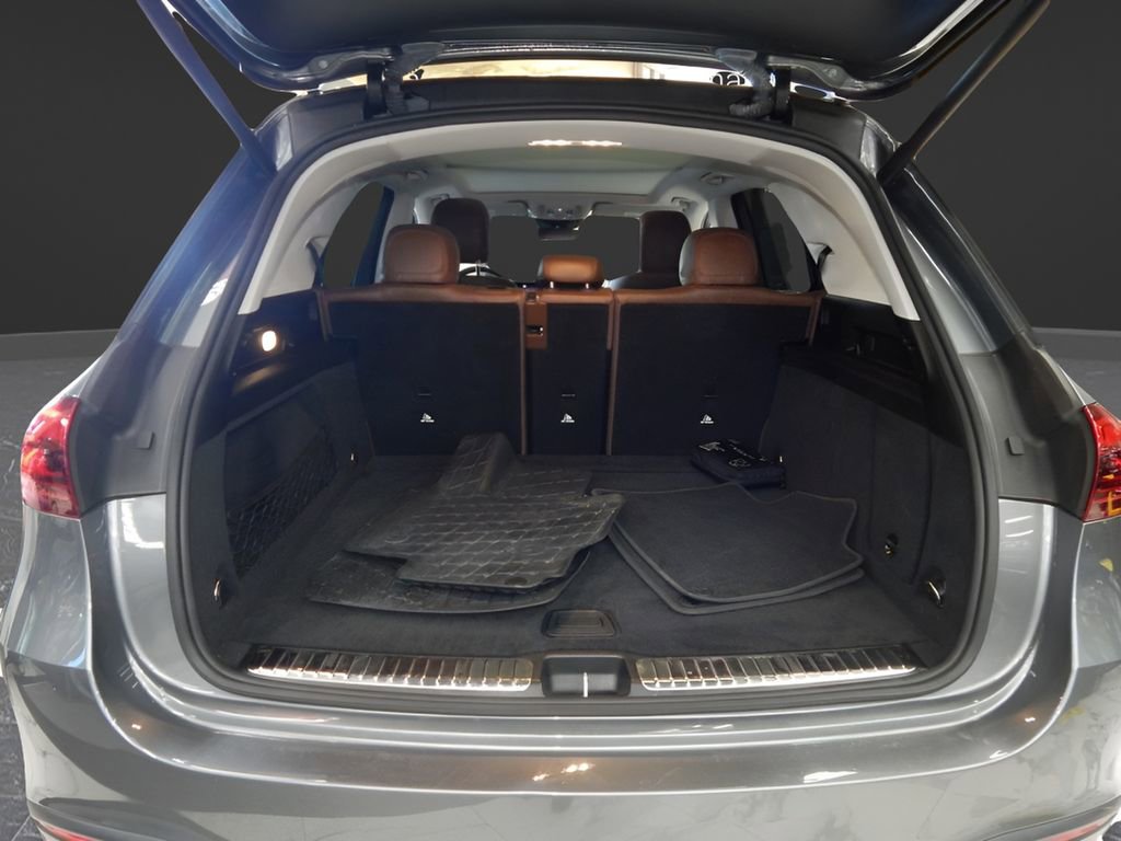 Used 2024 Mercedes-Benz GLE 350 4MATIC w/ AMG Line Exterior image 6