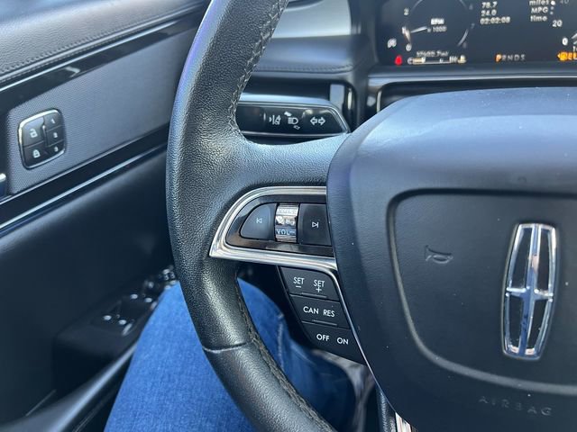 Used 2023 Lincoln Nautilus FWD w/ Premium Package image 31