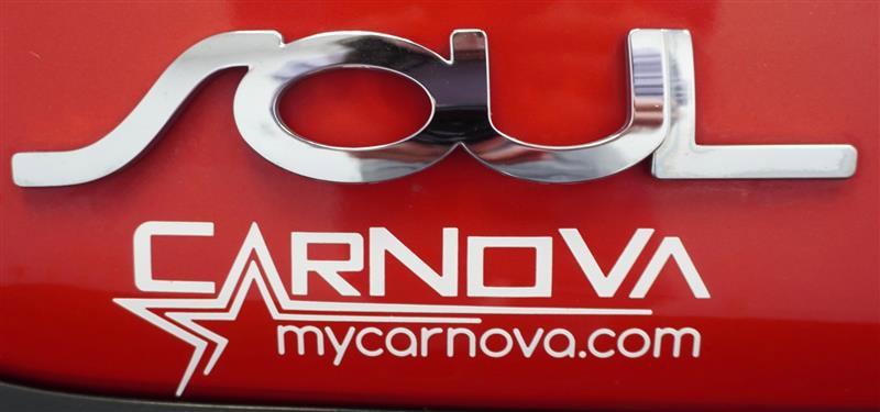 Used 2015 Kia Soul + FWD image 3