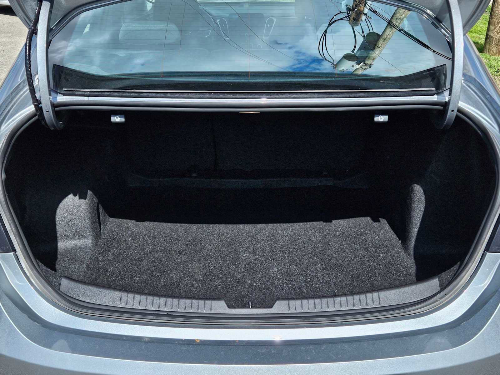 Used 2025 Chevrolet Malibu LT image 22