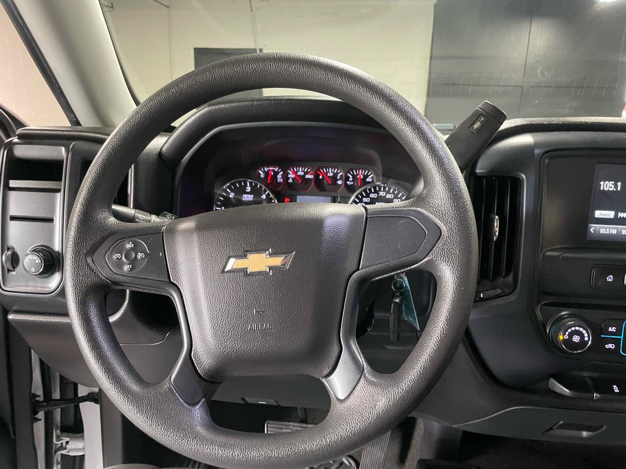 Used 2017 Chevrolet Silverado 1500 Custom w/ Custom Convenience Package AWD/4WD image 16