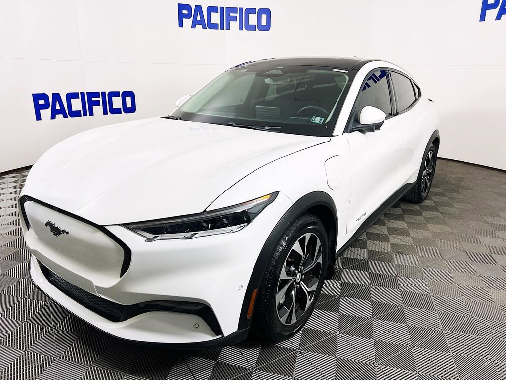 Used 2022 Ford Mustang Mach-E Select w/ Comfort/Technology Package image 3