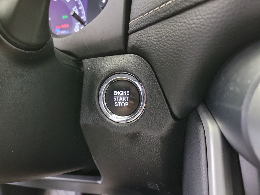Used 2024 Toyota RAV4 XLE AWD/4WD image 30