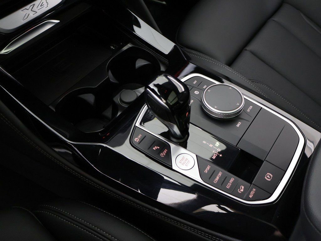 Used 2025 BMW X4 xDrive30i image 60