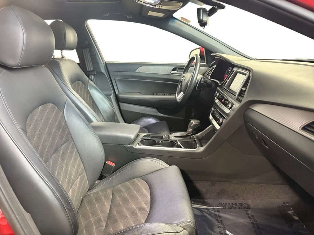 Used 2018 Hyundai Sonata Sport w/ Cargo Package FWD image 12