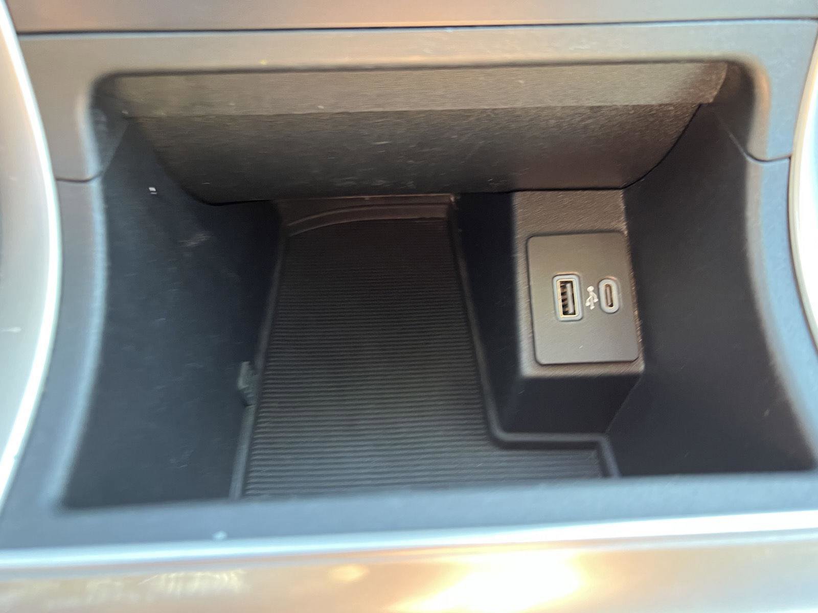 Used 2023 Ford Edge SEL image 29