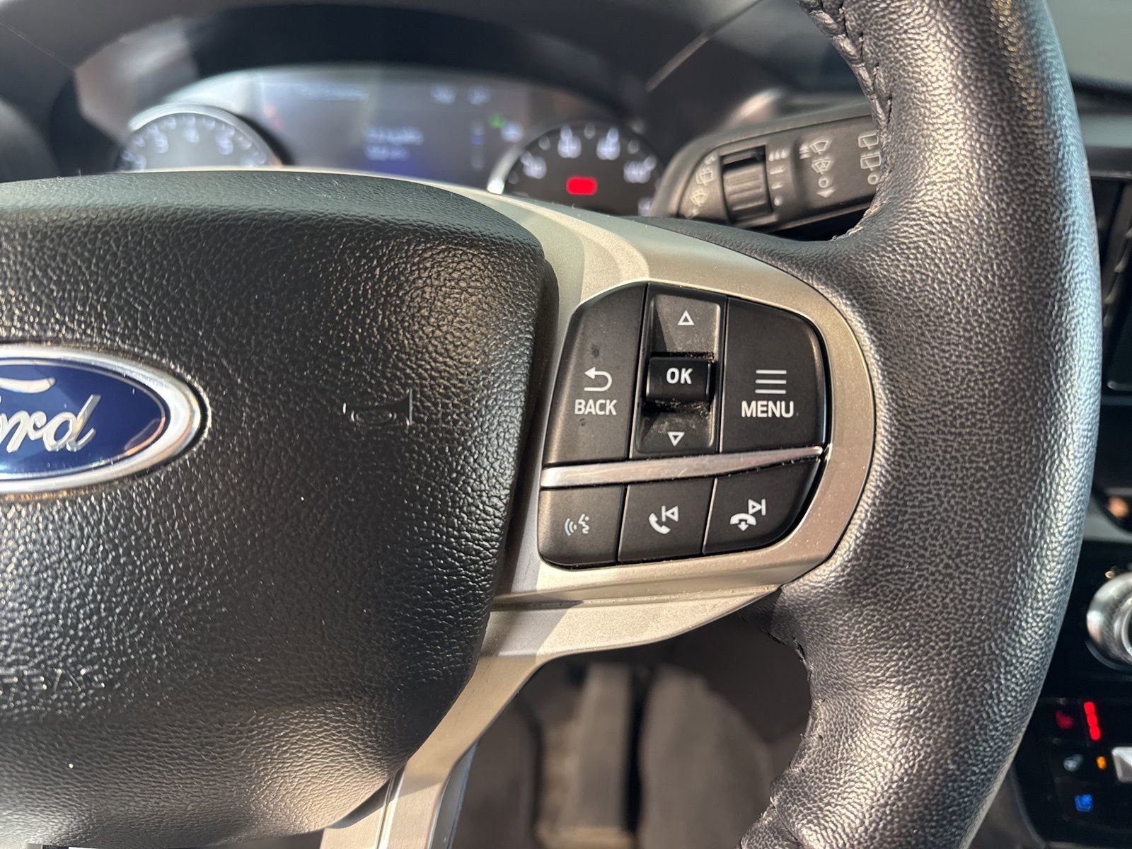 Used 2023 Ford Explorer Limited w/ Equipment Group 301A image 28