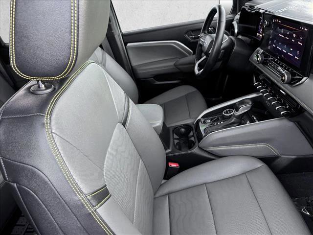 Used 2023 Chevrolet Colorado ZR2 w/ ZR2 Convenience Package III AWD/4WD image 20