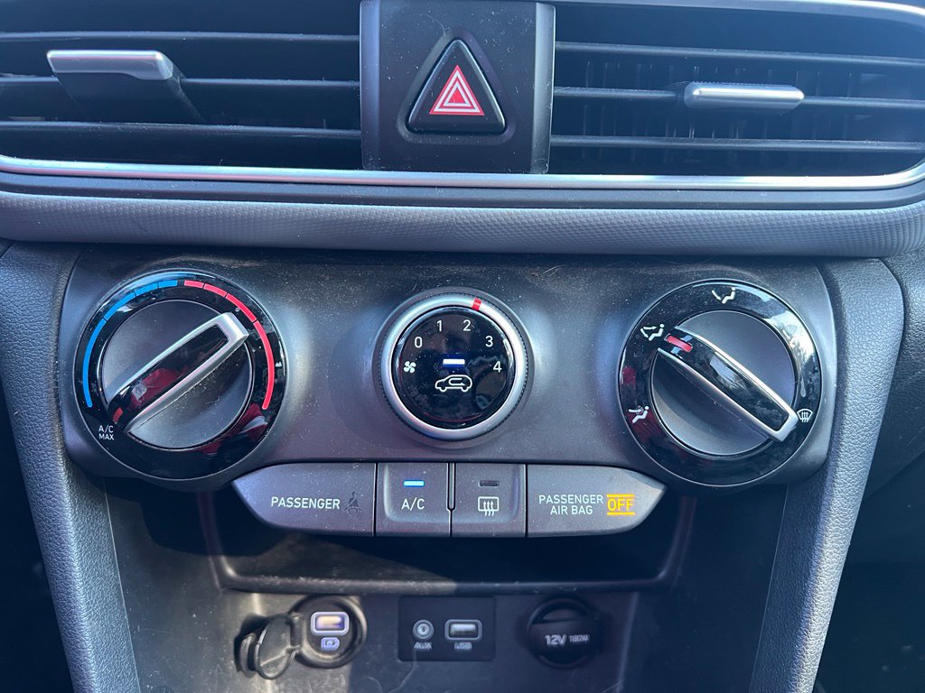 Used 2019 Hyundai Kona SEL w/ SEL Tech Package 02 FWD image 31