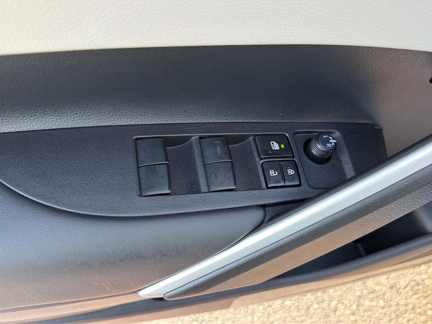 New 2026 Toyota Corolla Cross L FWD image 29