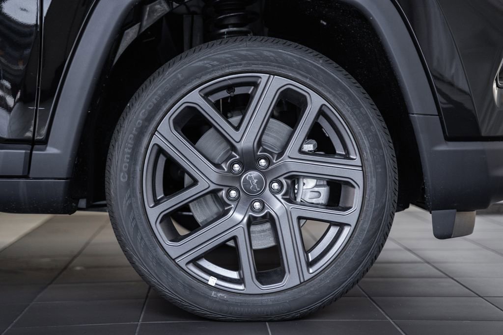 New 2025 Jeep Compass Limited w/ Sun & Sound Group image 16