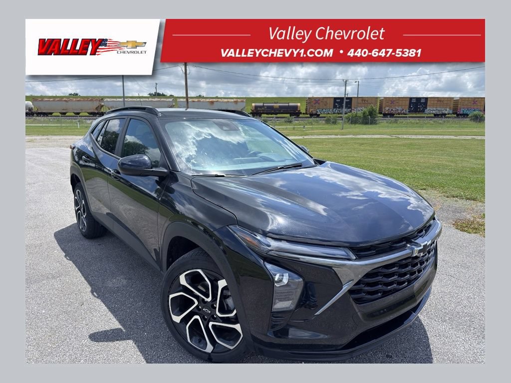 Used 2025 Chevrolet Trax RS w/ Driver Confidence Package FWD video 1