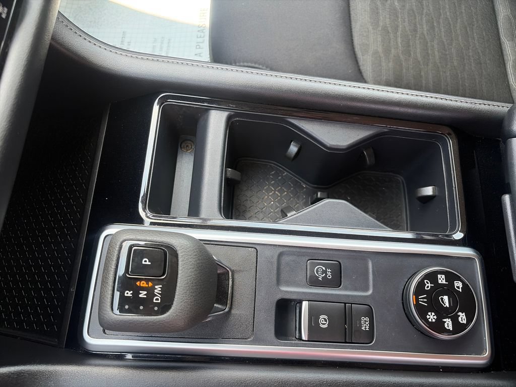 Used 2024 Nissan Pathfinder SV AWD/4WD image 23