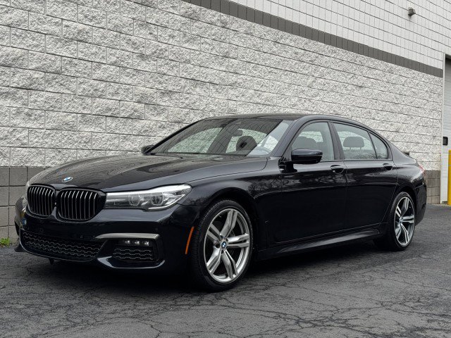 Used 2017 BMW 740i RWD image 1