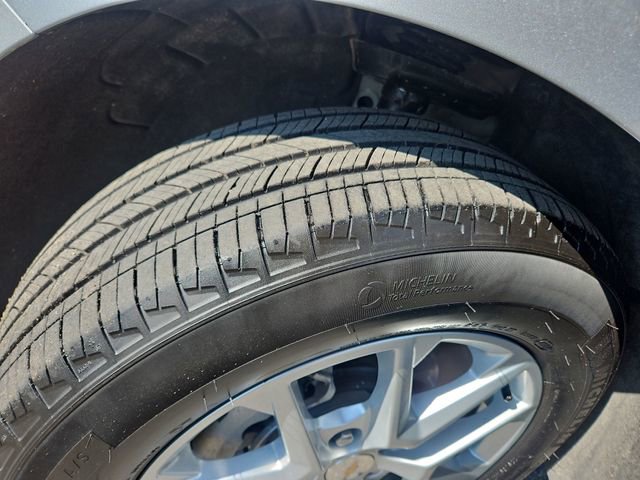 Used 2024 Chevrolet Equinox LT w/ LPO, Floor Liner Package image 27