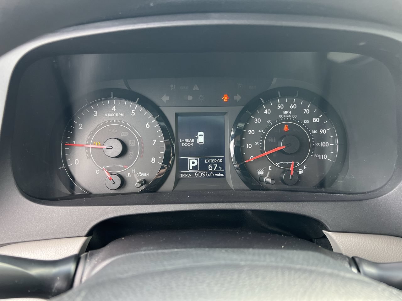 Used 2015 Toyota Sienna LE FWD image 21