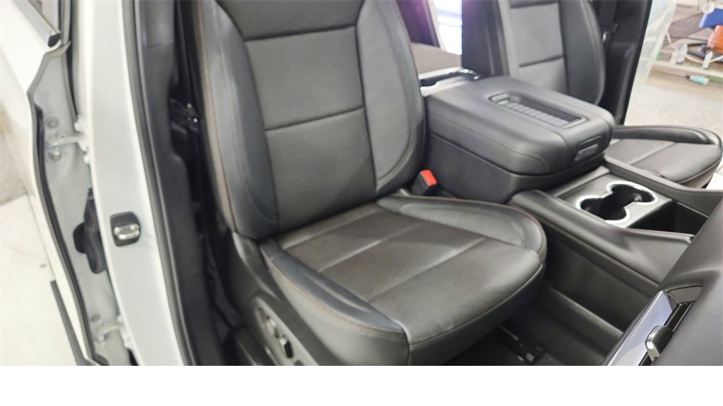Certified 2024 Chevrolet Tahoe High Country w/ Premium Package image 27