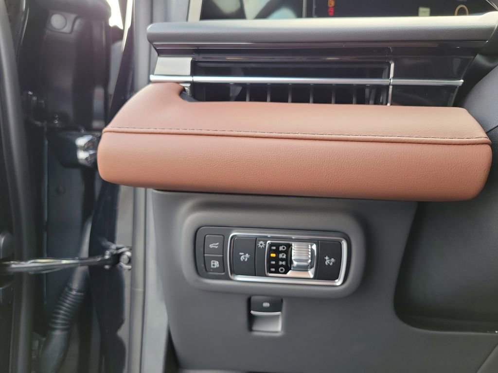 New 2026 Lincoln Nautilus Reserve AWD/4WD image 22