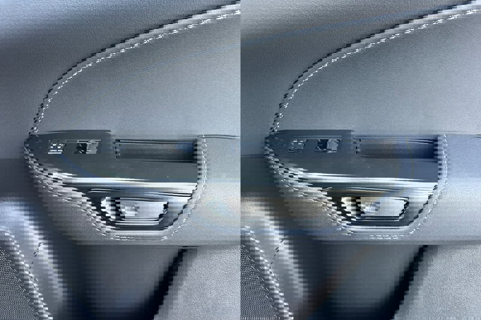 Certified 2025 Lexus NX 450h+ AWD w/ Luxury Package image 19