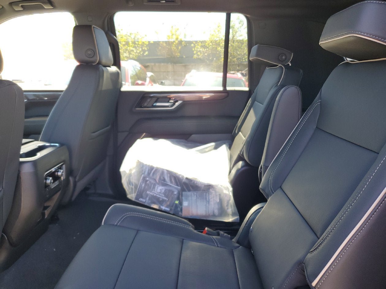 New 2027 GMC Yukon XL Elevation w/ Elevation Preferred Package RWD image 11