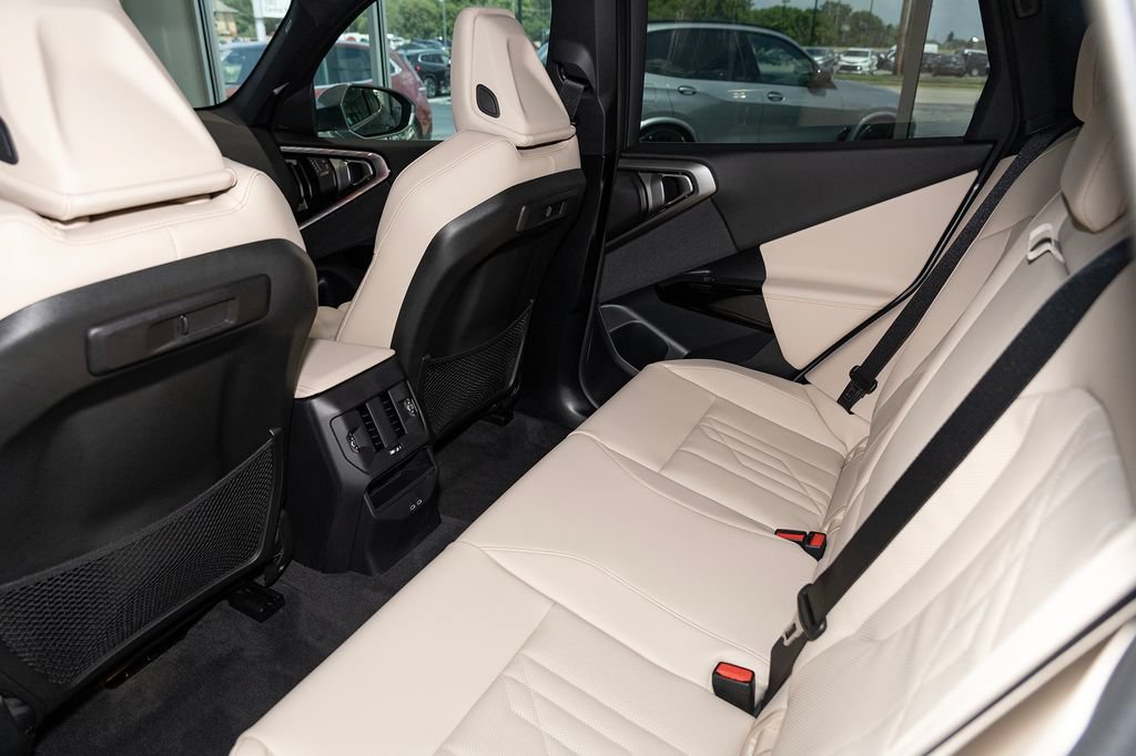 New 2026 BMW X3 xDrive30i w/ Convenience Package AWD/4WD image 9
