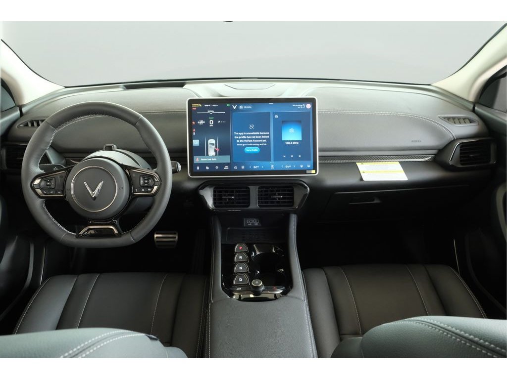 Used 2023 VinFast VF 8 Eco AWD/4WD image 5