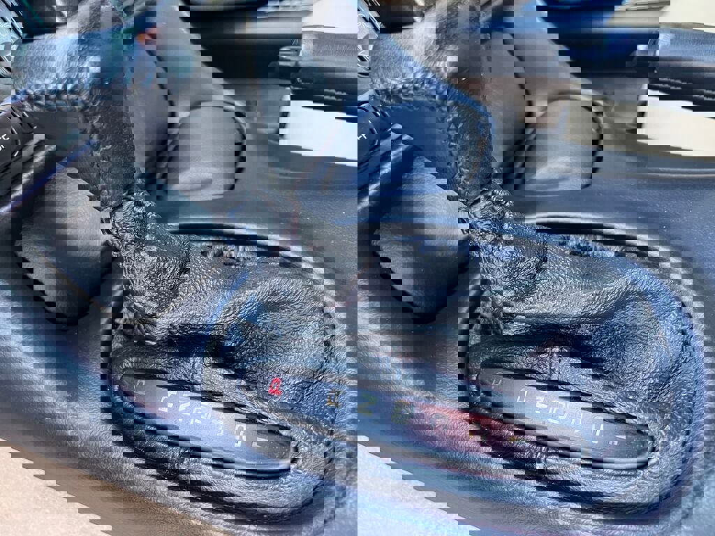 Used 1998 Chevrolet Corvette Coupe w/ Memory Pkg image 14