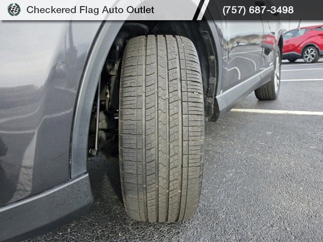 Used 2017 Toyota RAV4 Limited image 14