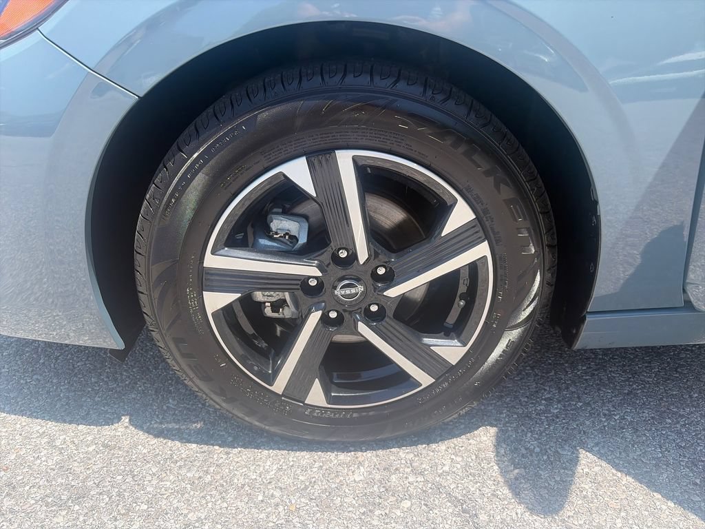 Used 2024 Nissan Sentra SV FWD image 26