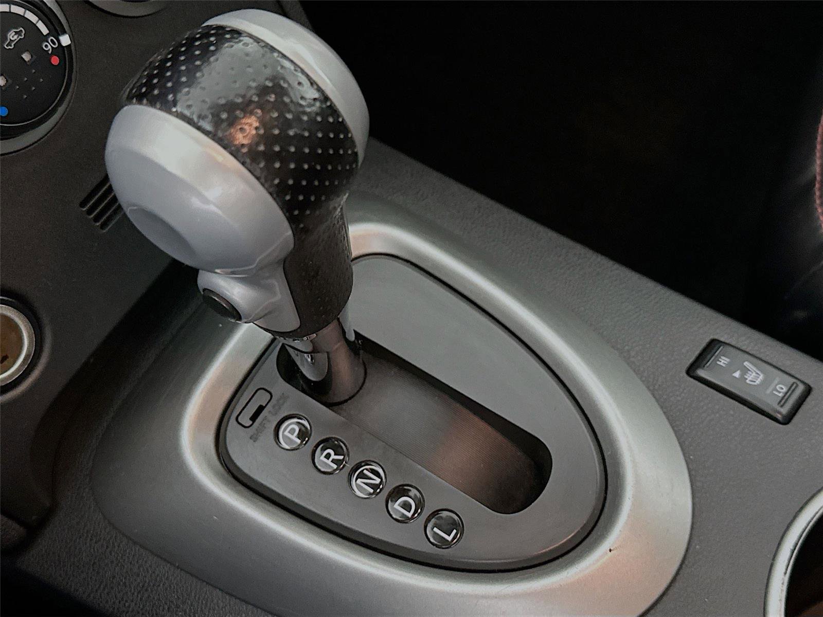 Used 2011 Nissan Rogue SV w/ SL Pkg image 17