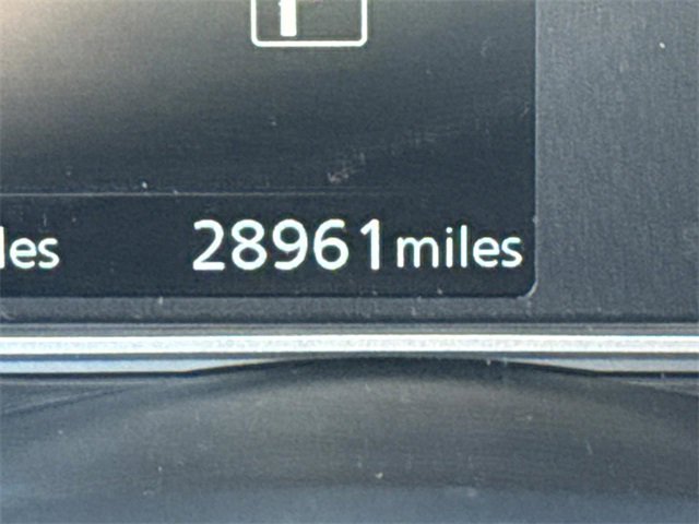 Used 2020 Nissan Kicks SV image 28