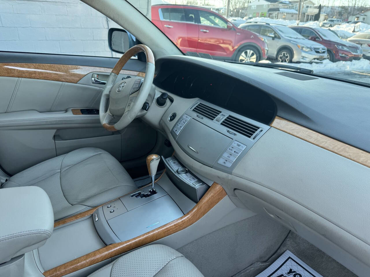 Used 2006 Toyota Avalon Limited image 16