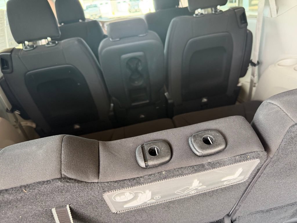 Used 2018 Chrysler Pacifica Touring Plus FWD image 49