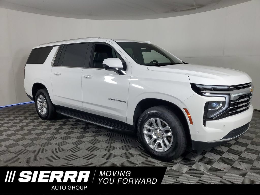 Used 2025 Chevrolet Suburban LT RWD image 1