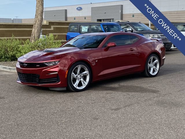 Used 2021 Chevrolet Camaro SS RWD image 2