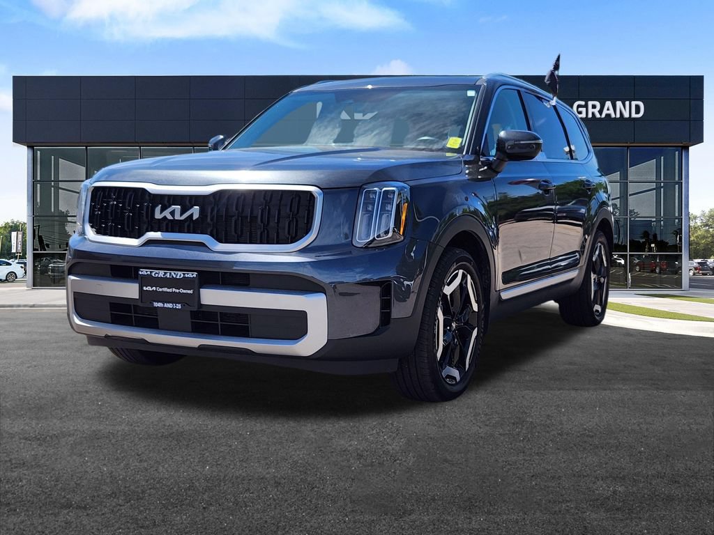Certified 2024 Kia Telluride EX w/ EX Captain's Chair Package AWD/4WD image 5