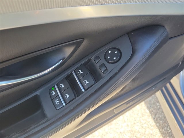 Used 2015 BMW M5 image 16