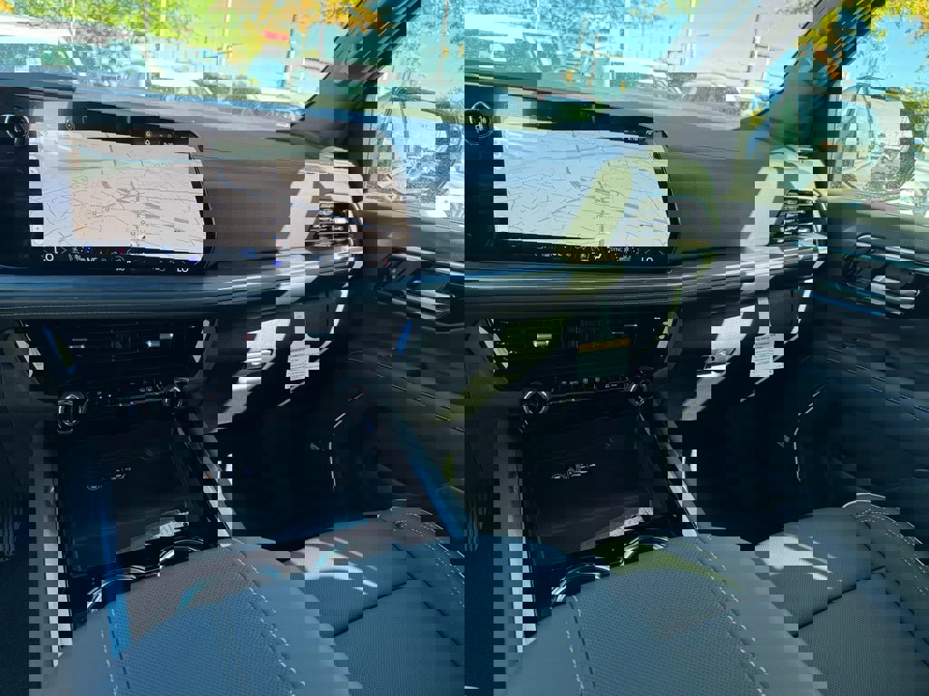 New 2026 Chevrolet Suburban Premier image 30