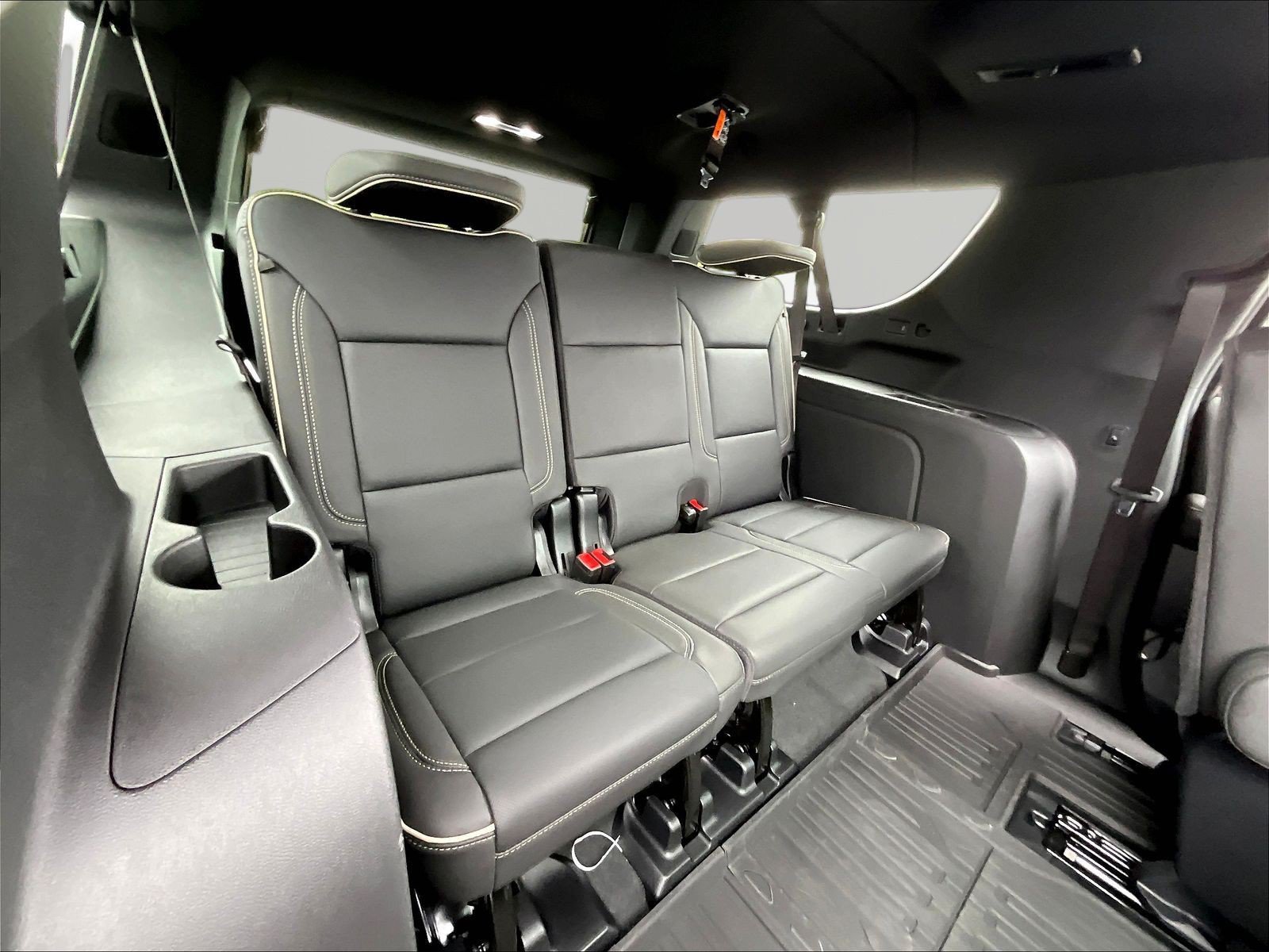 New 2026 GMC Yukon XL Elevation w/ Elevation Premium Package AWD/4WD image 21