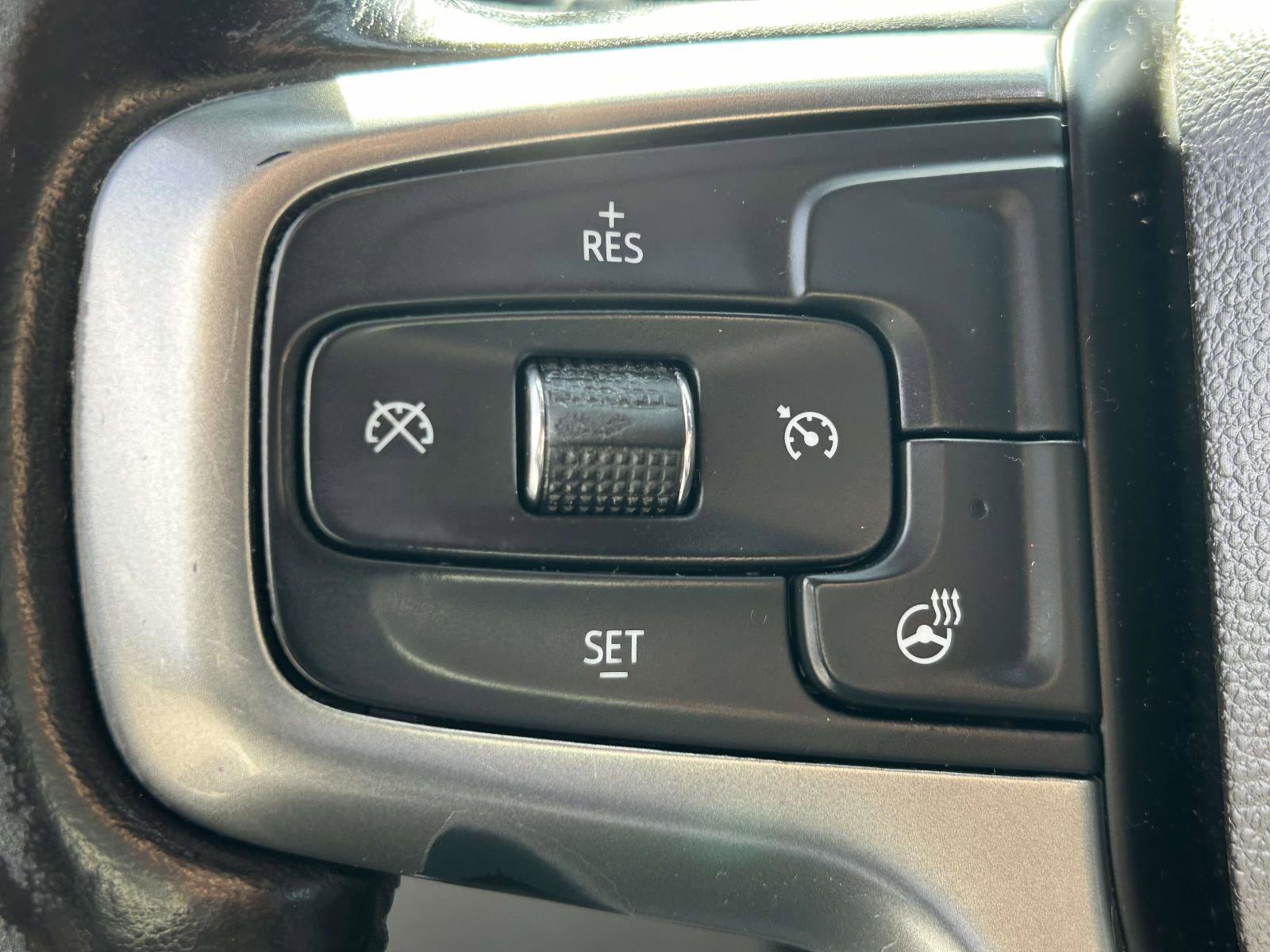 Used 2019 Chevrolet Silverado 1500 LT w/ All-Star Edition image 20