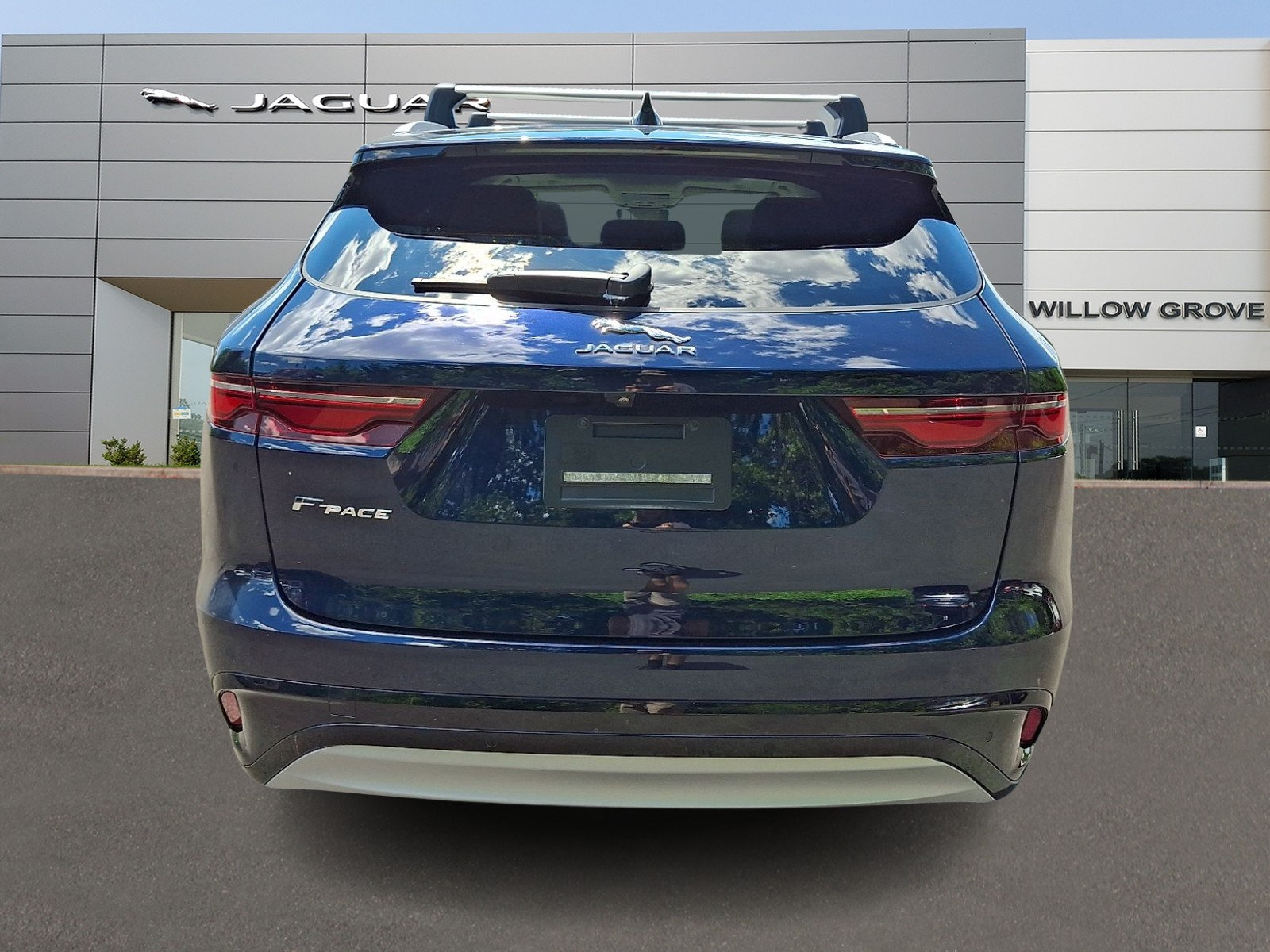 Used 2023 Jaguar F-PACE S AWD/4WD image 7