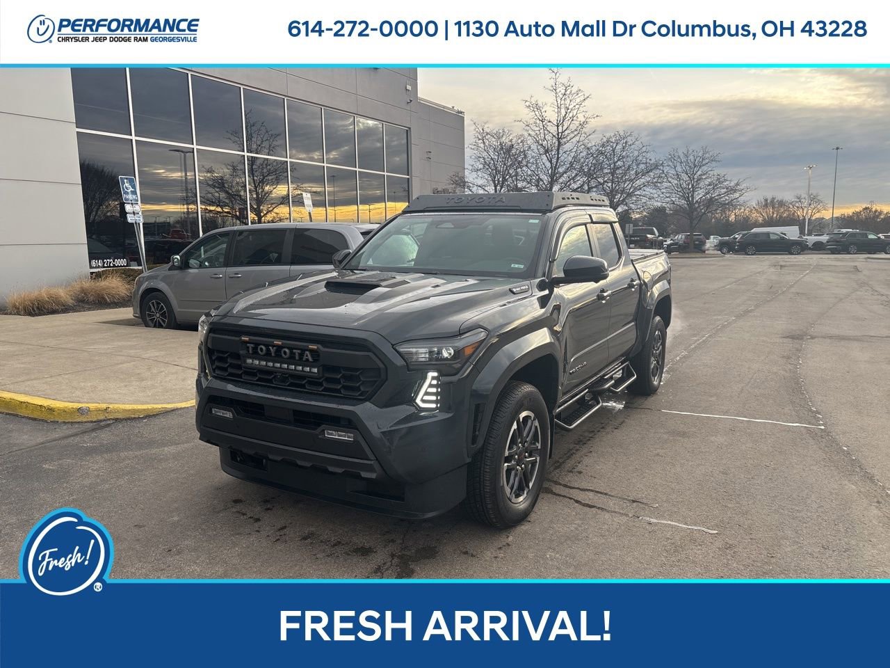 Used 2025 Toyota Tacoma TRD Sport image 8