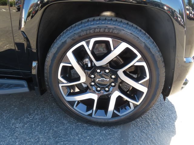 Used 2025 Chevrolet Silverado EV RST AWD/4WD image 11