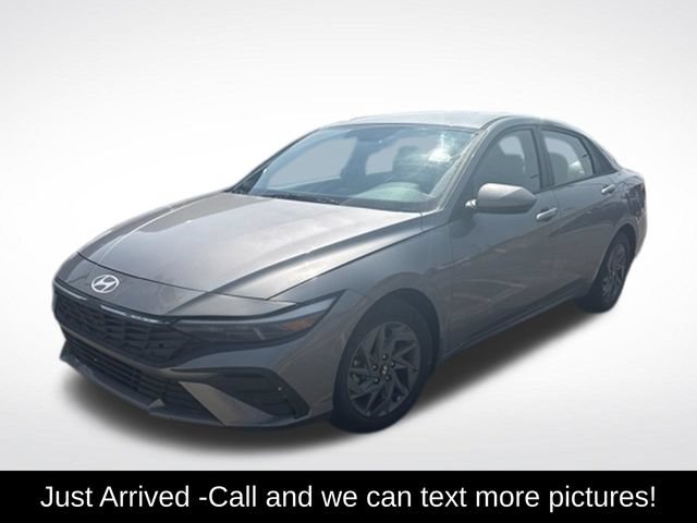 Used 2024 Hyundai Elantra SEL