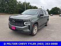 Used 2023 Chevrolet Suburban Premier AWD/4WD image 3