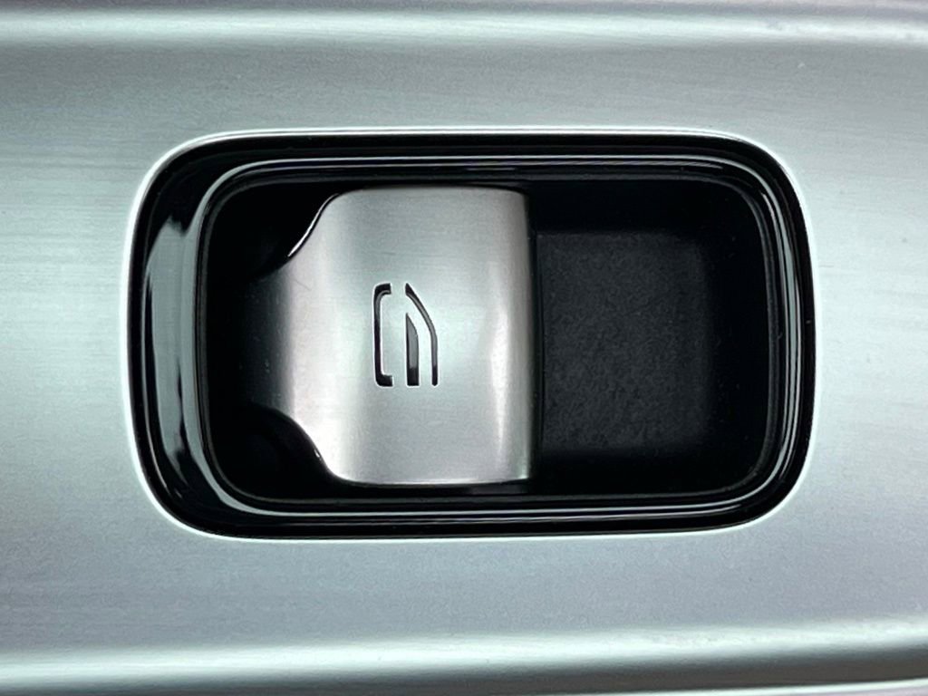 Certified 2022 Mercedes-Benz C 300 4MATIC Sedan image 24