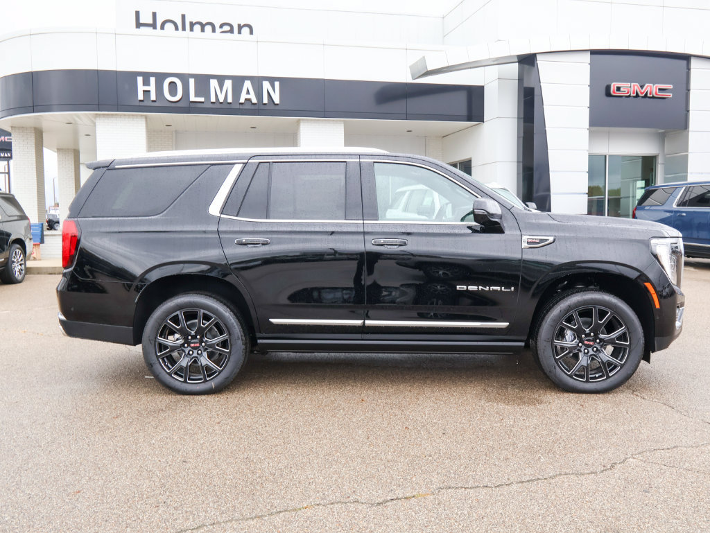 New 2026 GMC Yukon Denali w/ Denali Reserve Package AWD/4WD image 2