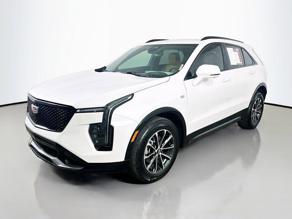 Used 2025 Cadillac XT4 Sport image 3