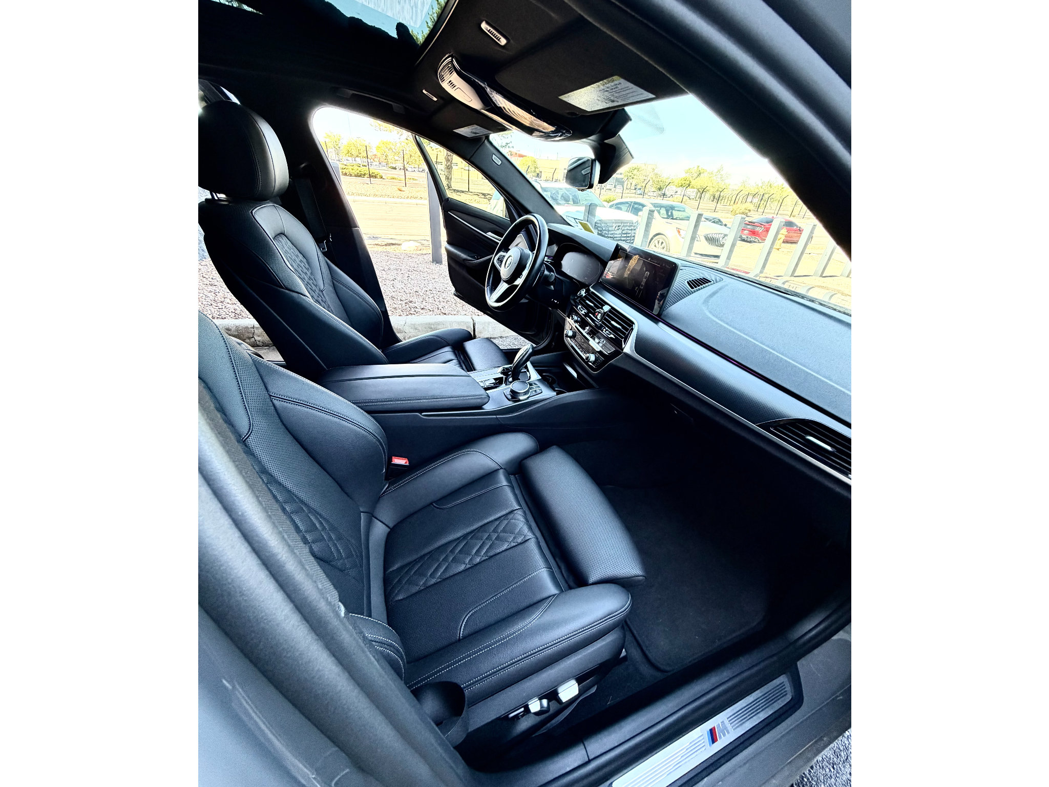 Used 2022 BMW 530i w/ M Sport Package RWD image 16